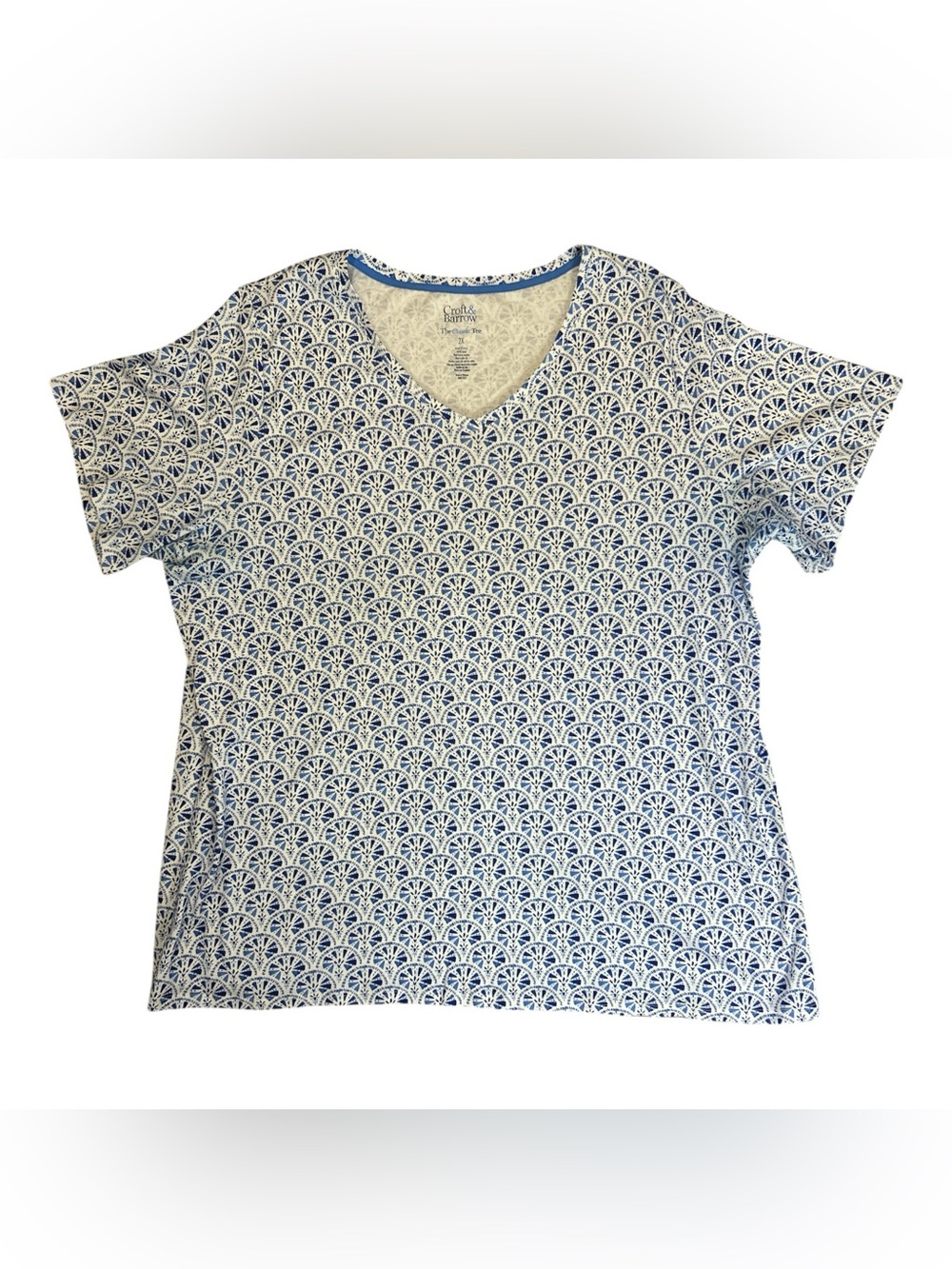 Croft & Barrow Women’s Plus 2X Blue White Print V-Neck Classic Tee 100% Cotton
